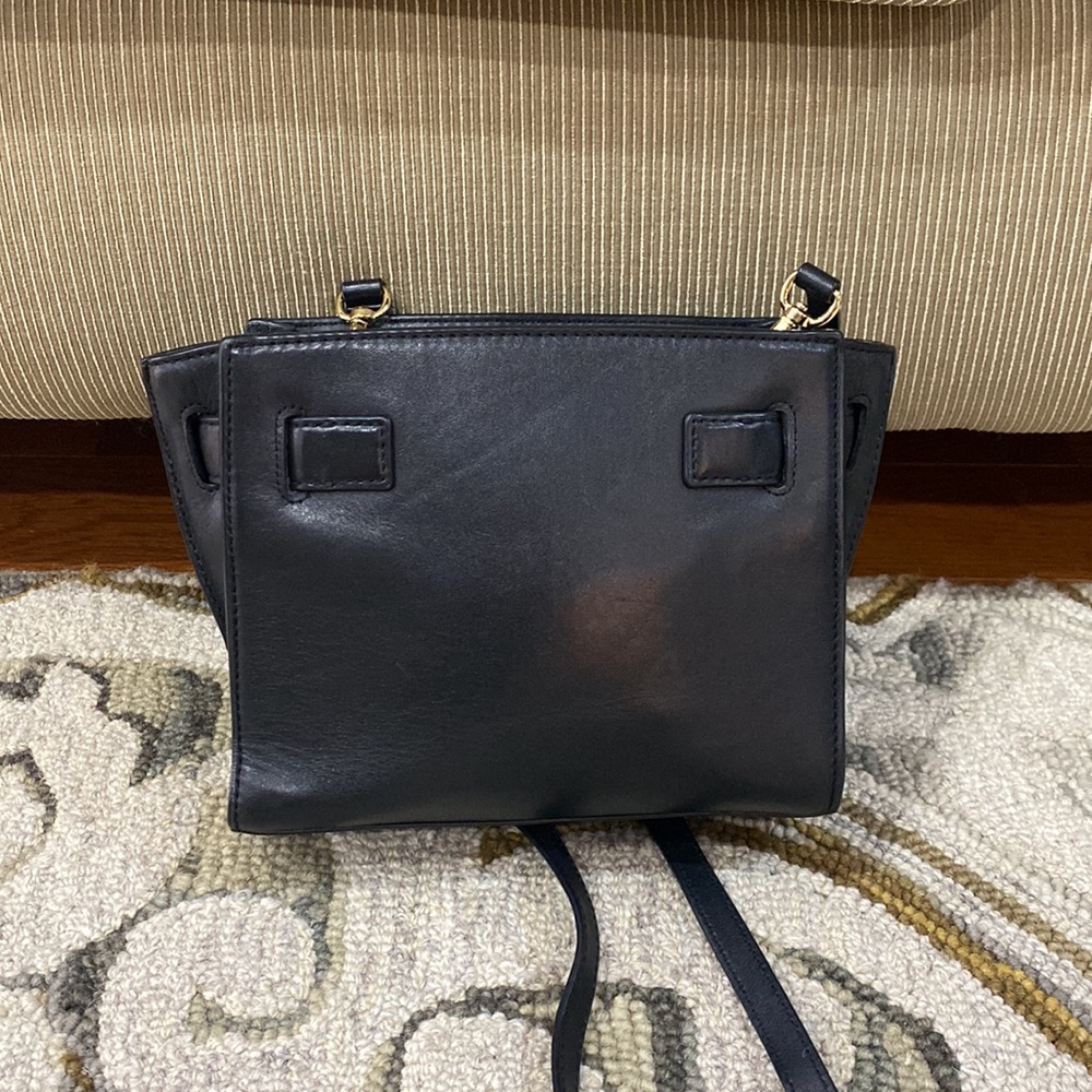 💕 Michael Kors black genuine leather shoulder bag 💕 - Picture 4 of 13